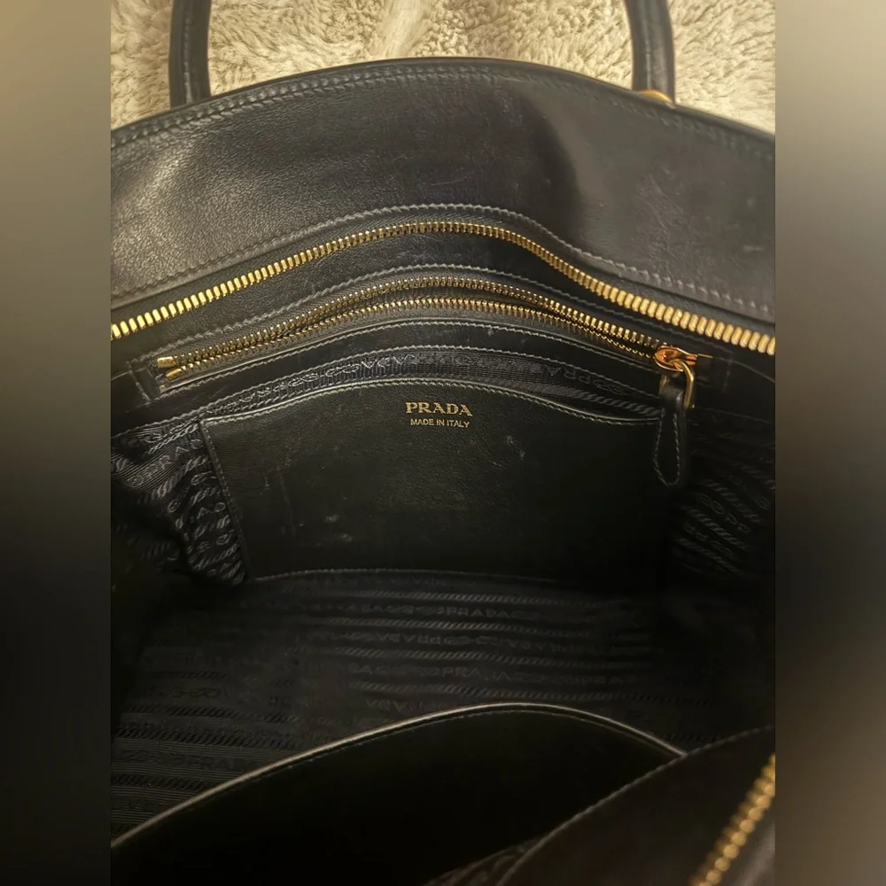 Prada Paradigme Tote Saffiano with City Calf Medium in Black with Gold Hardware - Picture 15 of 15